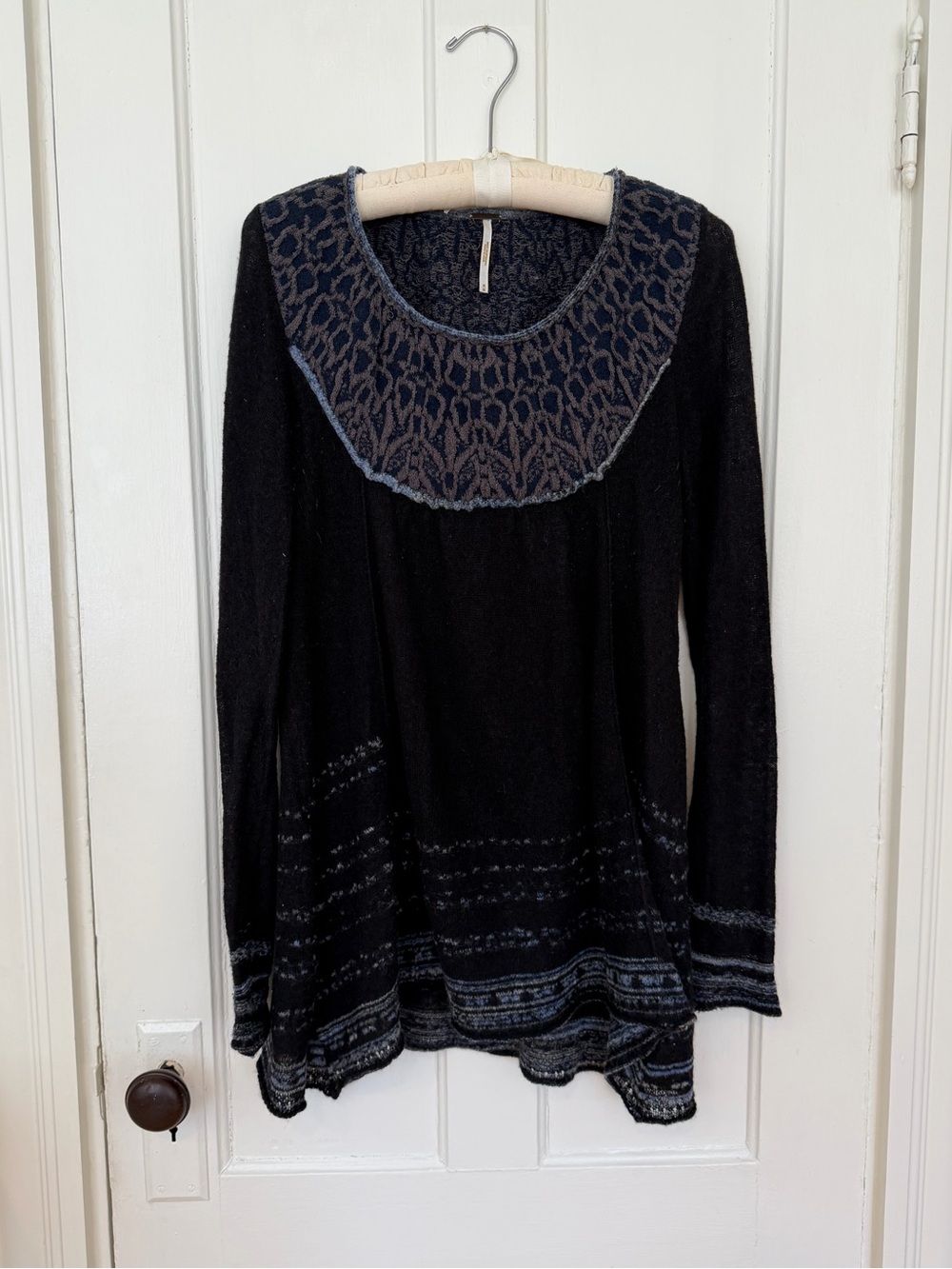 Free People Black & Blue Long-Sleeve Knit Tunic
